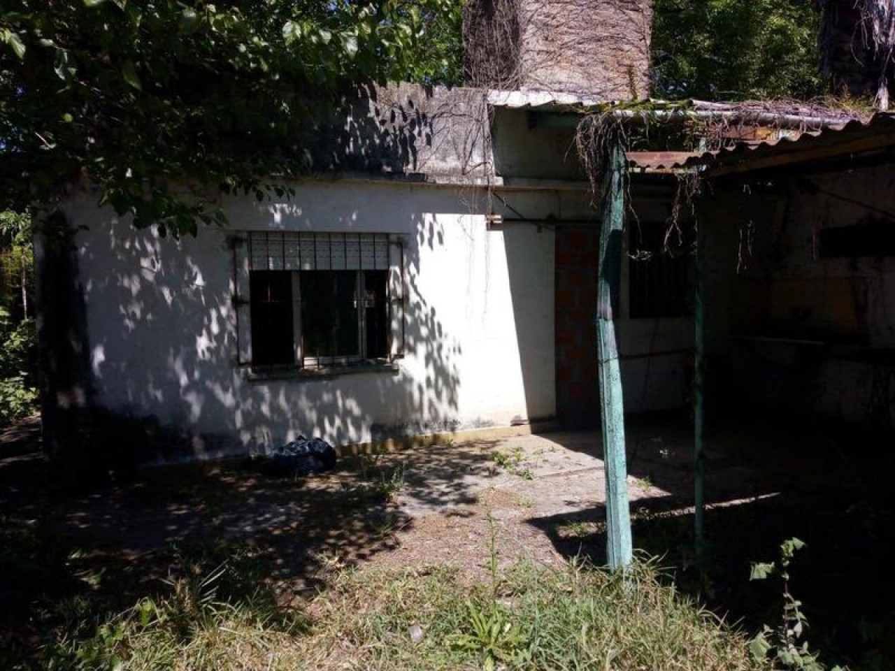 CASA AMERICANA EN JOSE C PAZ, BUENA UBICACION