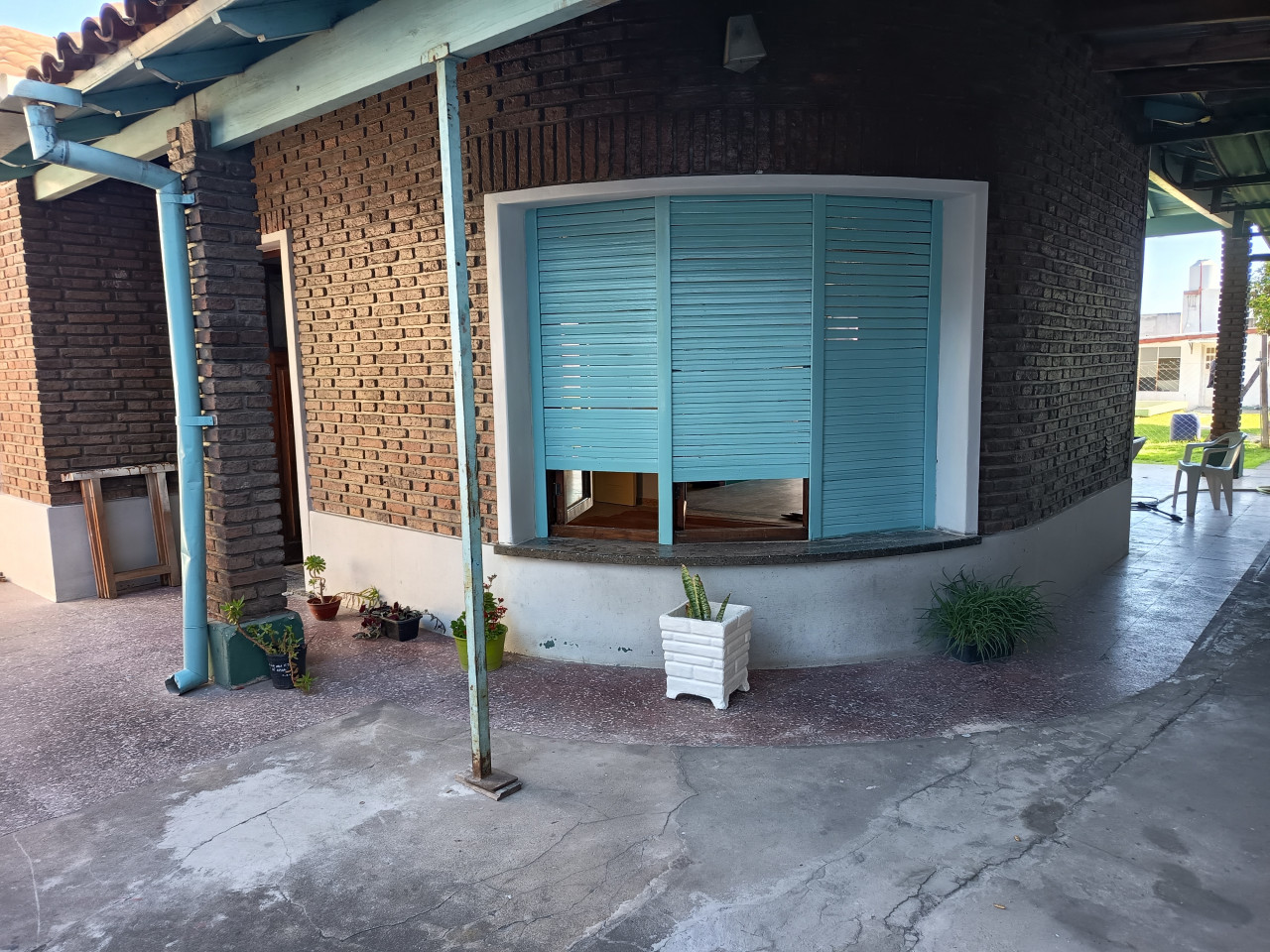 CASA EN ALQUILER - BELLA VISTA