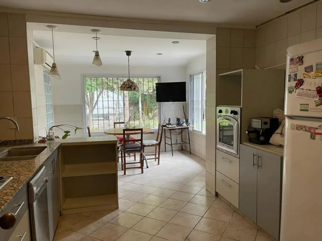 VENTA CASA 5 DORMITORIOS CON PARQUE SAN MIGUEL