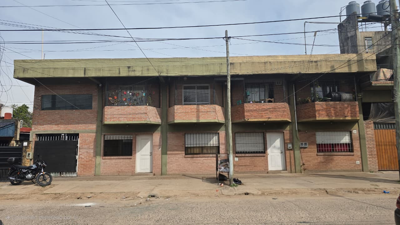 DEPTO DOS AMB EN PLANTA ALTA CON DOBLE BALCON, A 10 MTS DE PUEYRREDÒN, A 300 MTS DE GASPAR CAMPOS Y A 300 MTS DE LA PLAZA JOSÉ C. PAZ