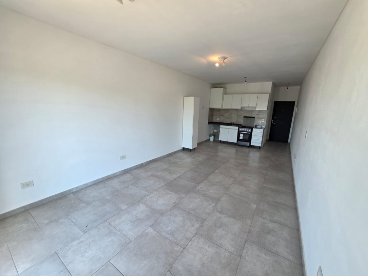 ALQUILER MONOAMBIENTE BALCON Y COCHERA SAN MIGUEL