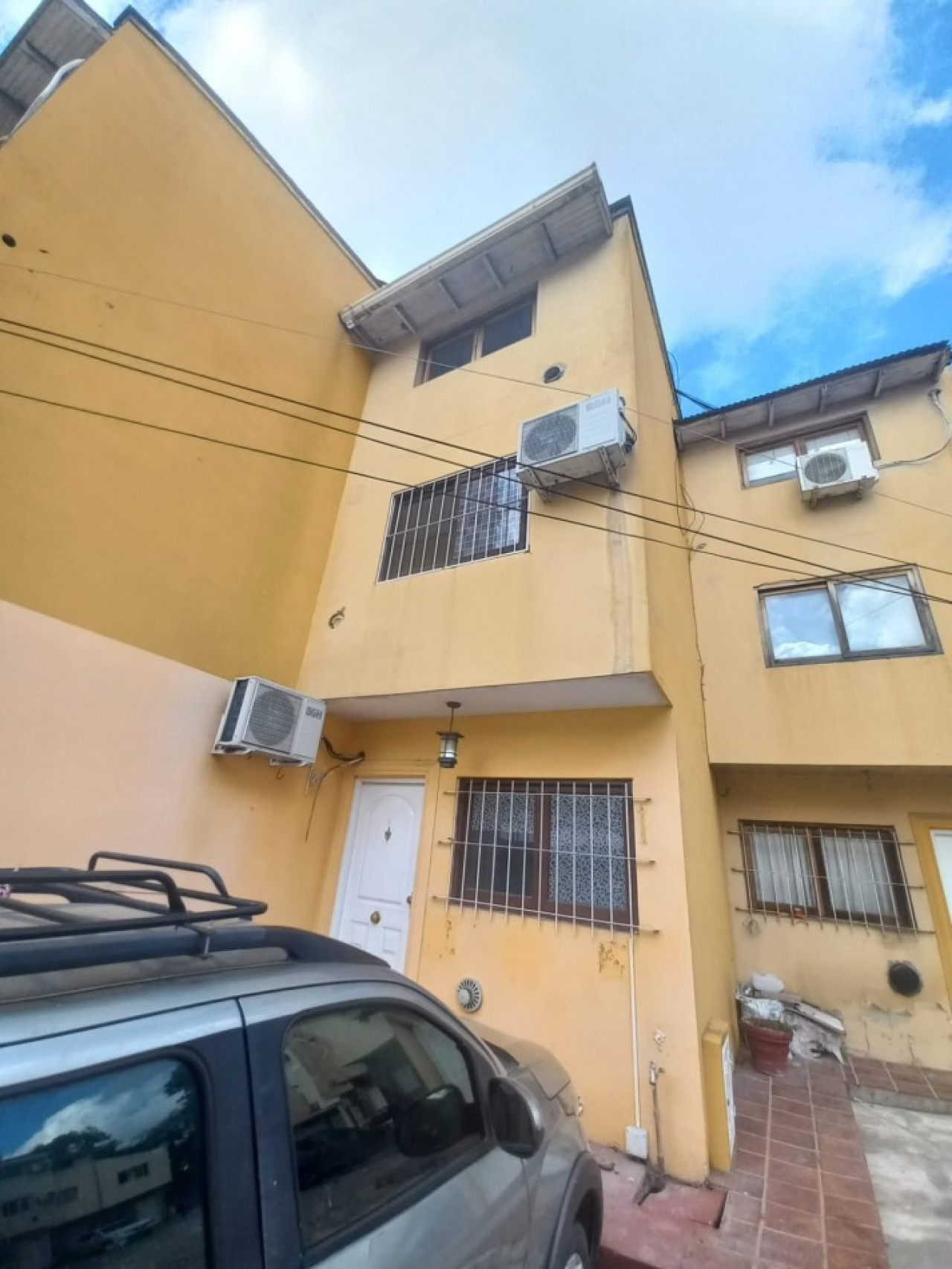 Tríplex de 4 Ambientes en Complejo Cerrado sobre Gaspar Campos – San Miguel