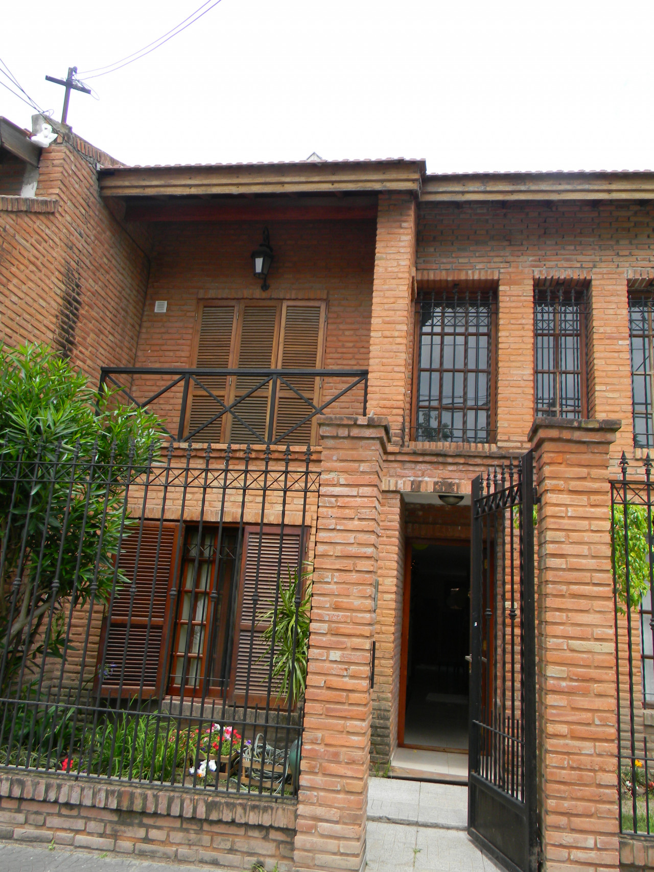 HERMOSA CASA 4 AMBIENTES EN SAN MIGUEL (MUY BUENA UBICACIÓN)