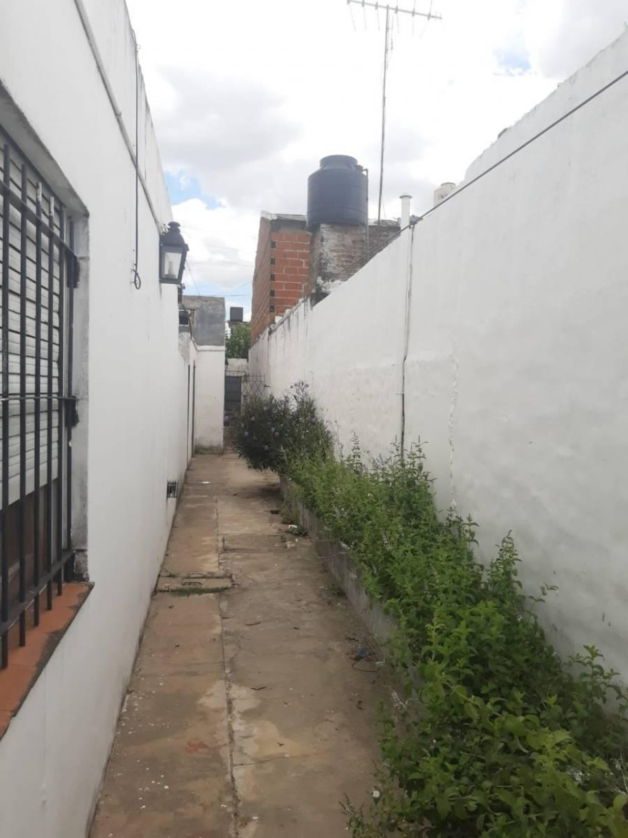 Departamento con Patio Propio. - Sin Expensas. San Miguel